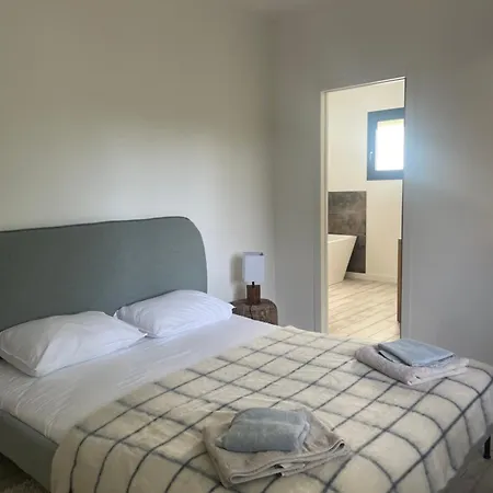 Вилла La Des Chenes