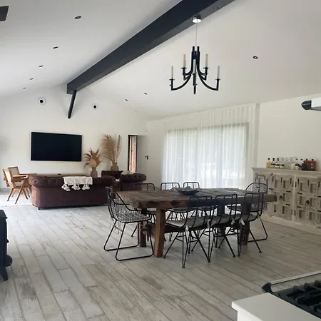 La Des Chenes Оданж